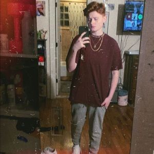 Meet your Posher, Sam